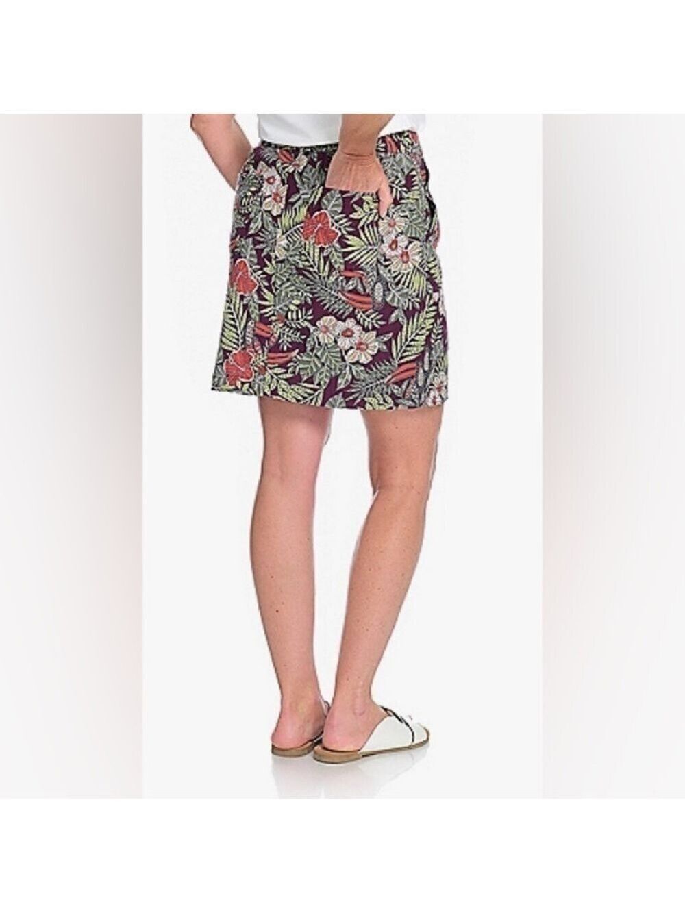 Christoper & Banks Floral Printed Utility Pull-on Skort size Med - Picture 4 of 11